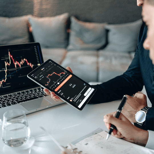 CryptoFlux69 - Équipe d'experts en crypto-monnaies